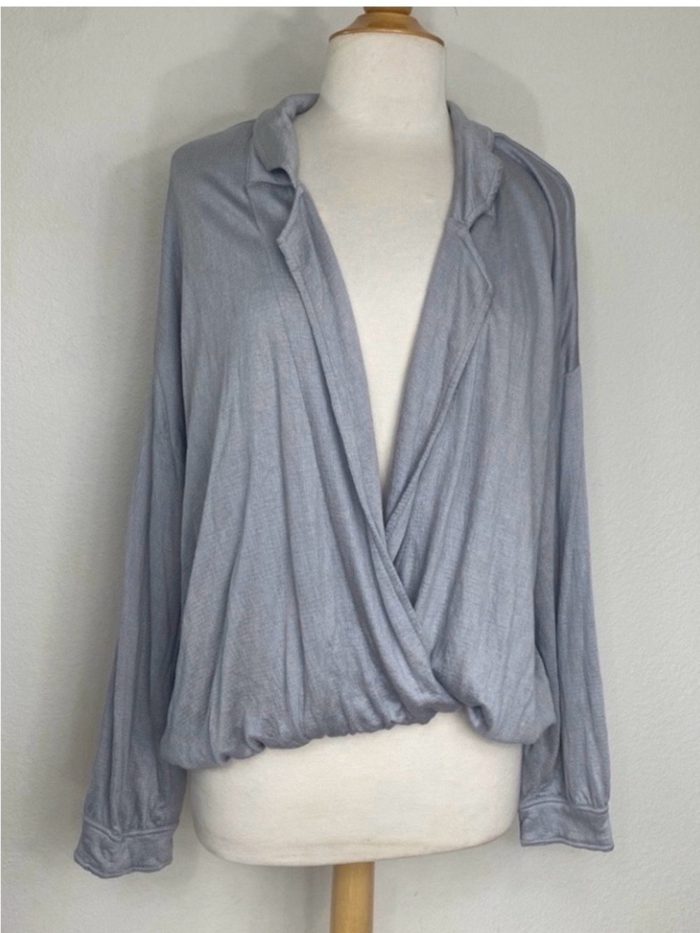NWT New Free People Beach Womens Gray Ribbed Soft Blouse Size Large Coastal